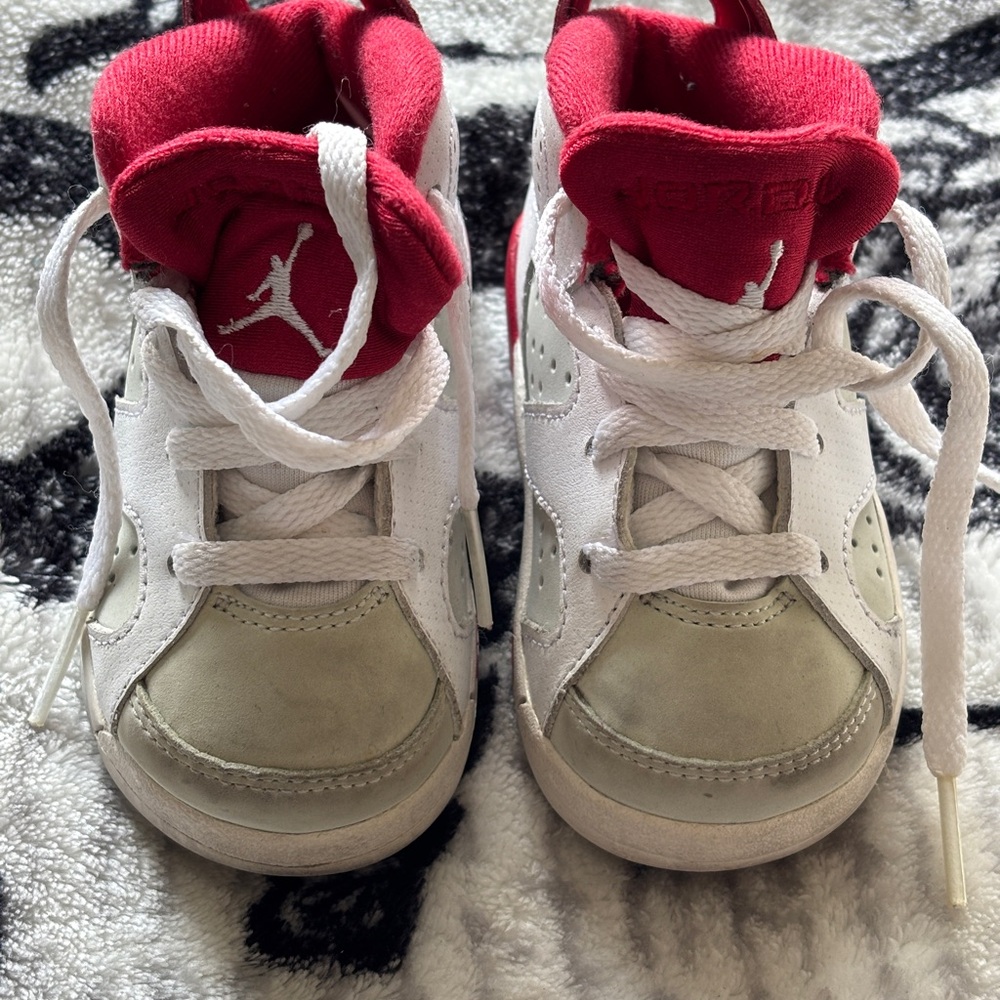 NIKE Air Jordan 6 Retro BT 'Alternate 91'  KIDS Size 5C 384667-113